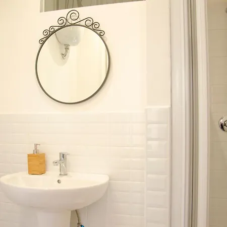 By Grace Gasthof Rom