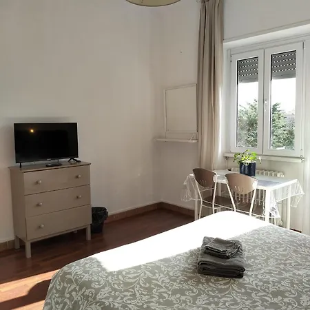 By Grace * ローマ